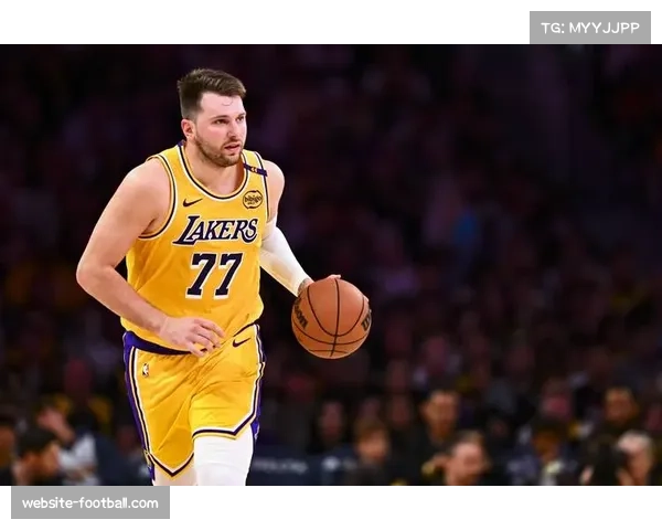 东契奇砍49分创湖人新高 带队首胜重燃希望